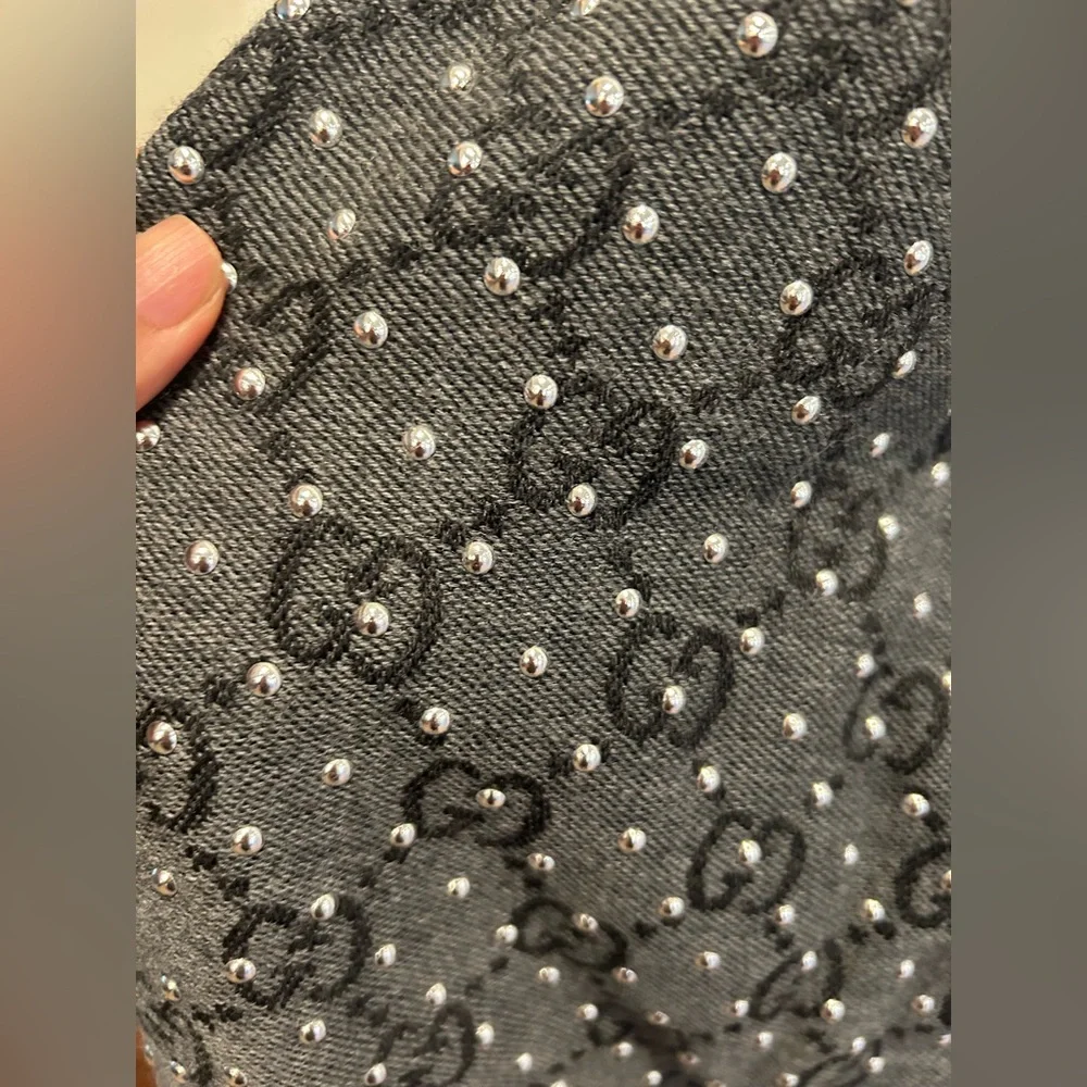 Gucci Rare Vintage Supreme Wool Studded Dark Grey & Silver Reversible GG Scarf - Picture 4 of 7